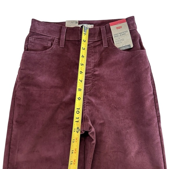 Levi's High Waisted High Rise Relaxed Mom Jean Size 26 NWT - Picture 6 of 17